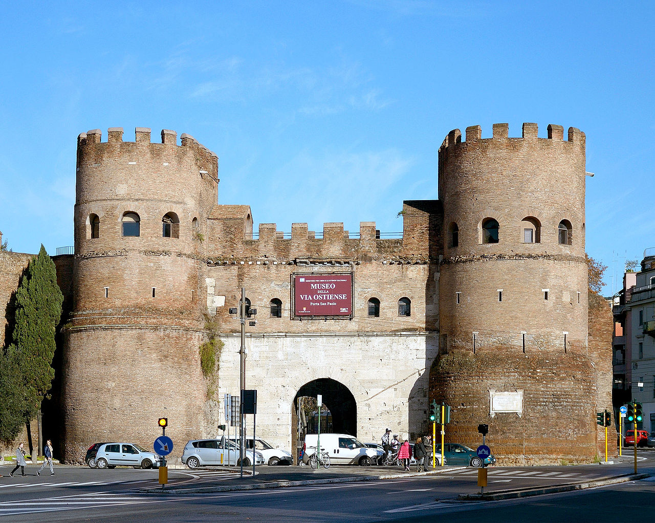 Porta_San_Paolo_(Rome)