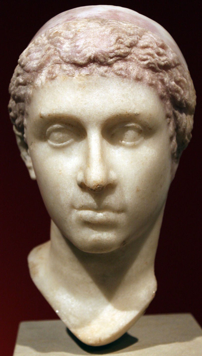 cleopatra -0035_Altes_Museum_Portrait_Kleopatra_VII_anagoria
